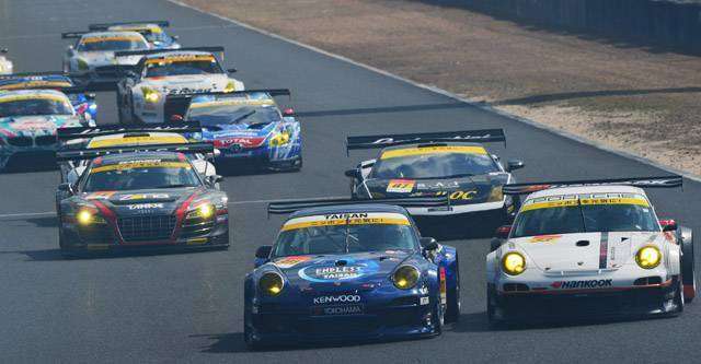 Start seri pertama di Okayama musim 2012, tim kelas GT300 didominasi pengguna mobil GT3