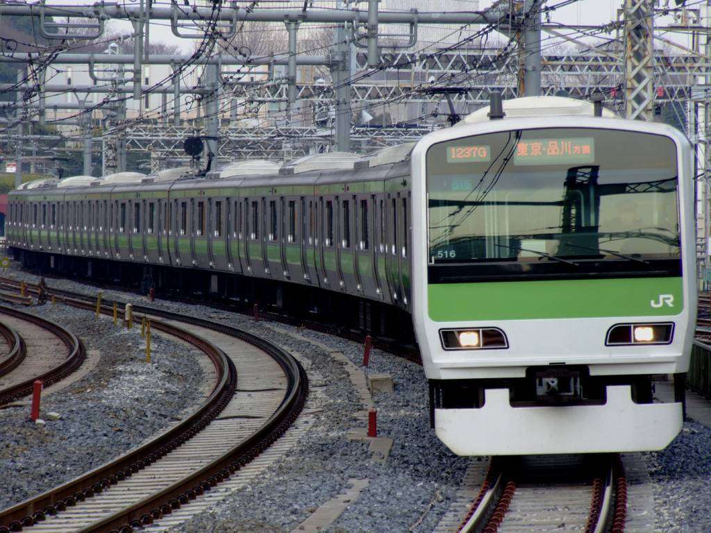 JR E231