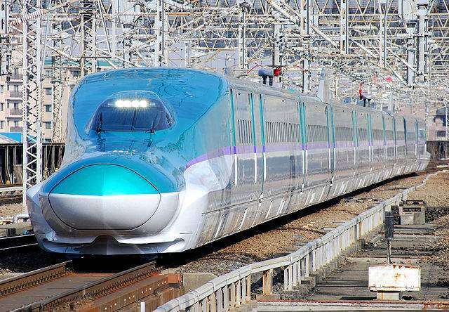 Shinkansen E5 | Sumber: Wikipedia