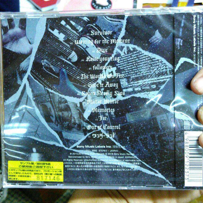 CD Album Man With A Mission: The World's On Fire - Gambar 4