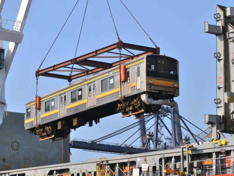 JR 205-102 (NaHa 7)  |Foto Oleh: Fasubkhanali