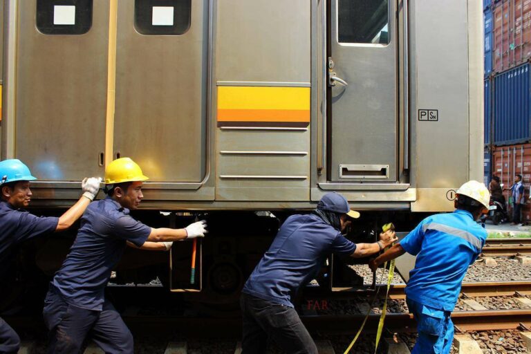 "Dorong Teruusss" | Foto: Farouq Adhari