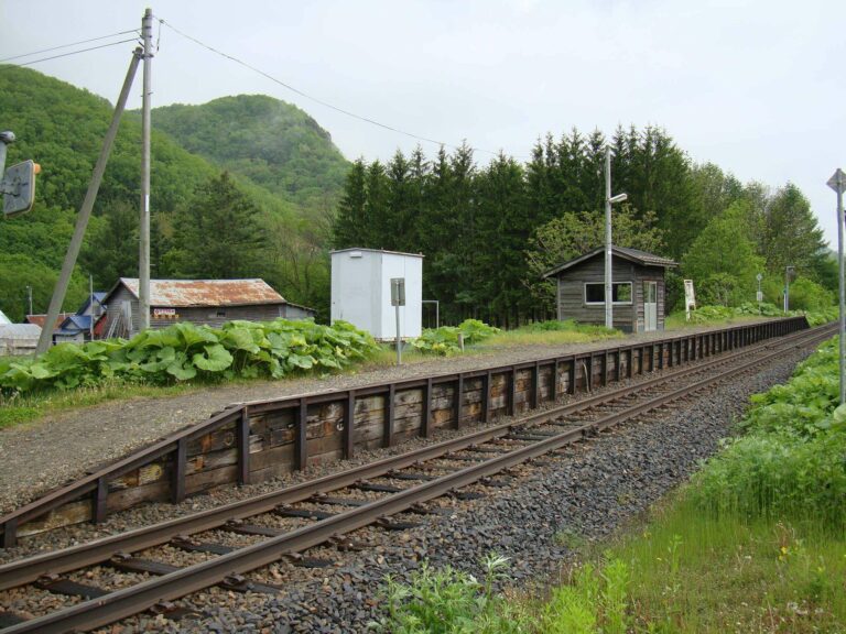 Kyūshirataki_station01 (1)