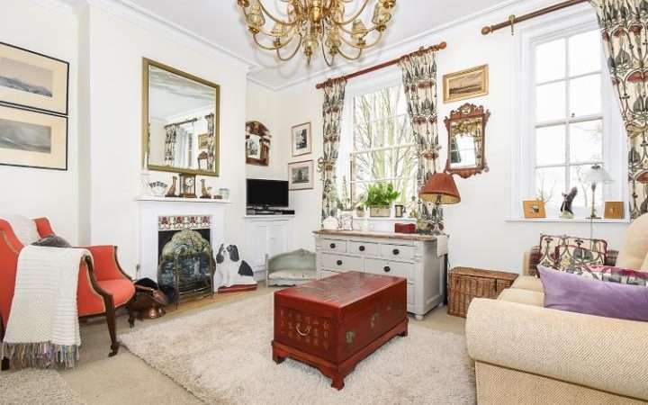 Interior Stasiun Rippingale | sumber: telegraph.co.uk
