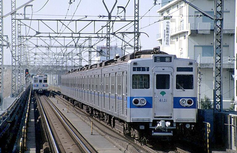 Toei6121_2