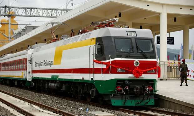 Lokomotif listrik yang akan melayani jalur Ethiopia dan Djibouti.