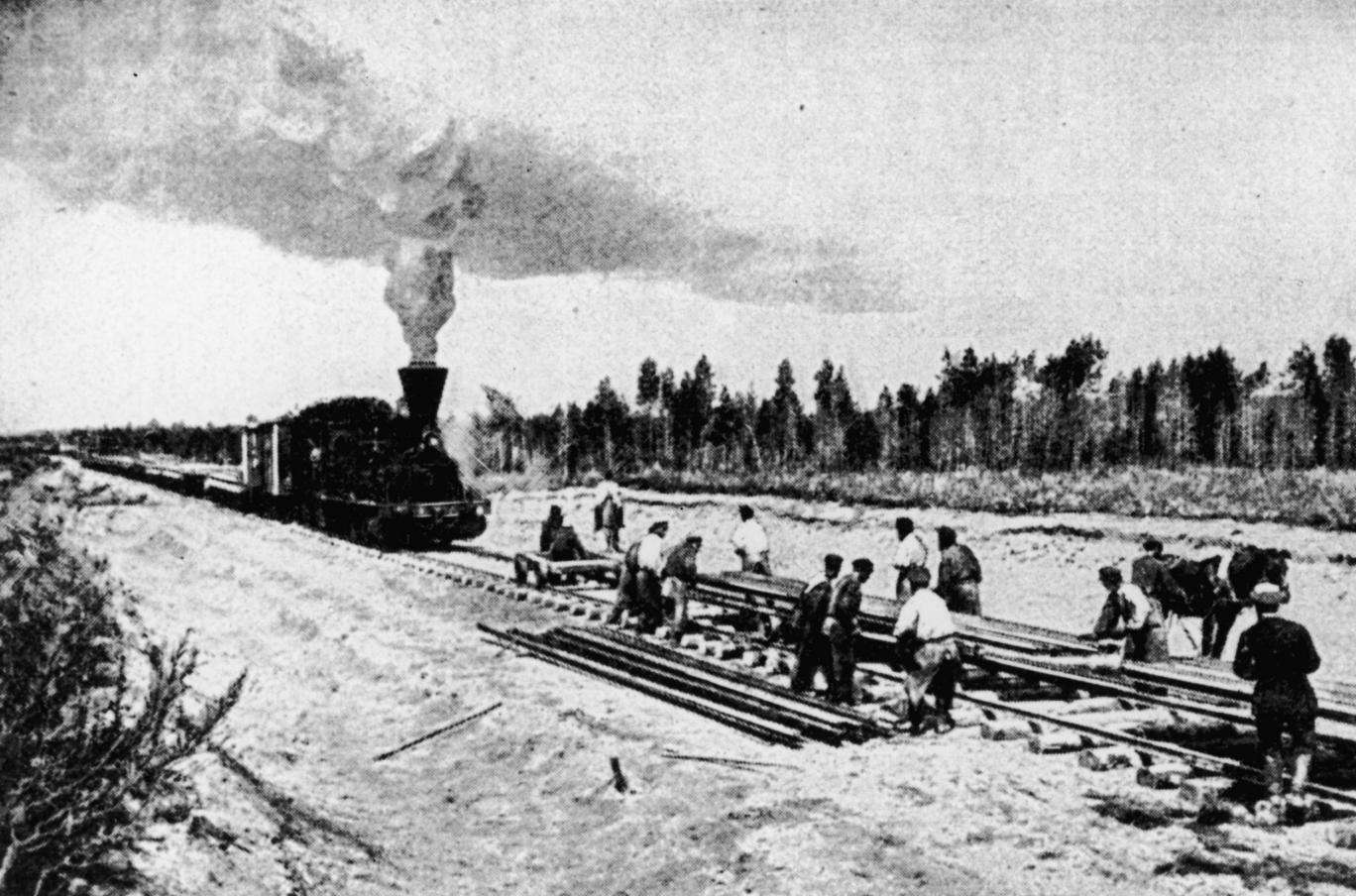 Trans Siberia saat sedang dibangun seabad yang lalu.