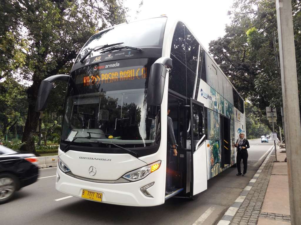 bus tingkat jakarta city tour