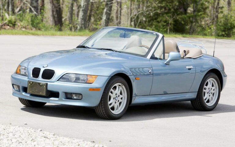 BMW Z3 Bond Edition (sumber: carpixel.net)