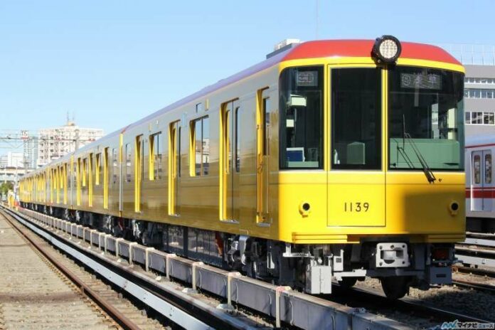 KRL seri 1000 edisi Vintage, 1139F | Sumber: my.navi.jp