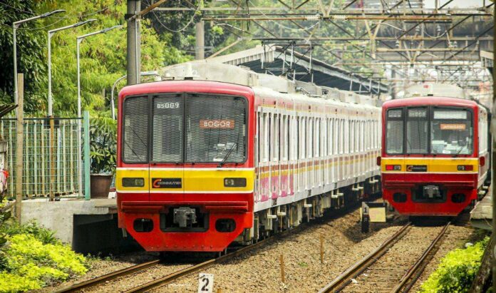 berbuat asusila, sepasang remaja diciduk walka