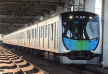 KRL seri 40000, rangkaian 40101F saat uji coba | Foto: Adeliae