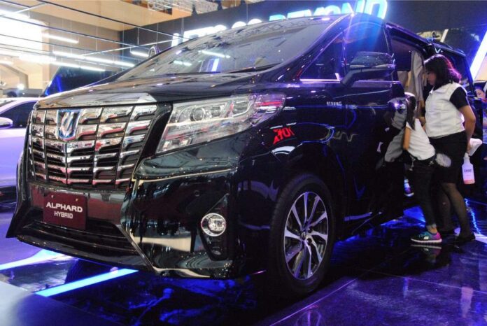 Toyota Alphard Hybrid