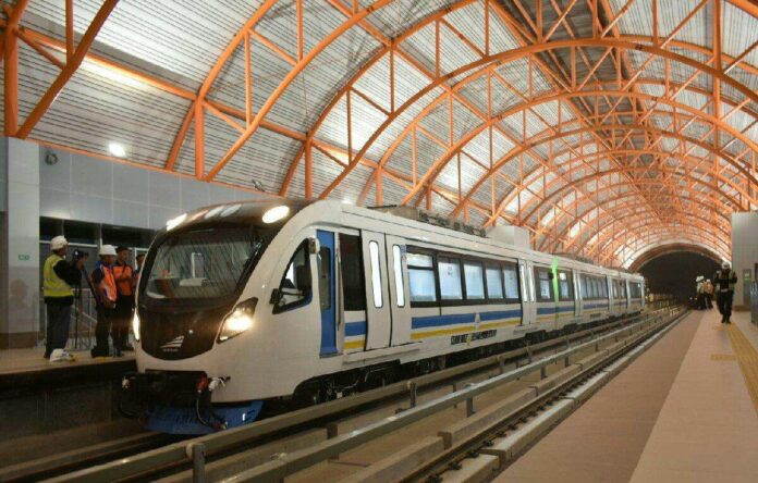 Rangkaian Pertama LRT Palembang Rangkaian Pertama LRT Palembang