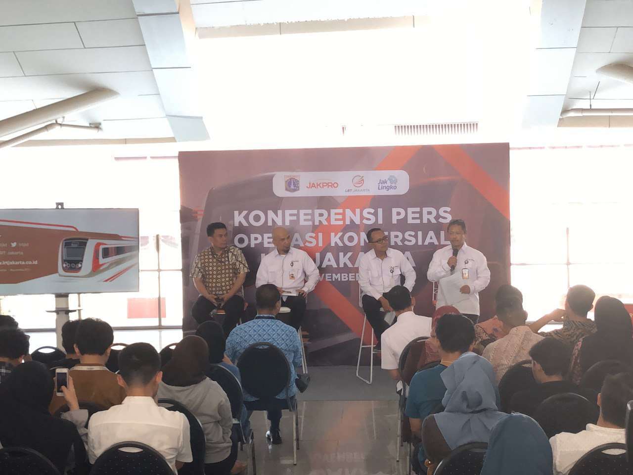 Konferensi pers yang berlangsung Kamis (21/11) sore tadi