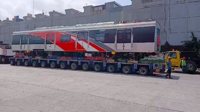 KRL CRRC di Stasiun Pasoso KCI