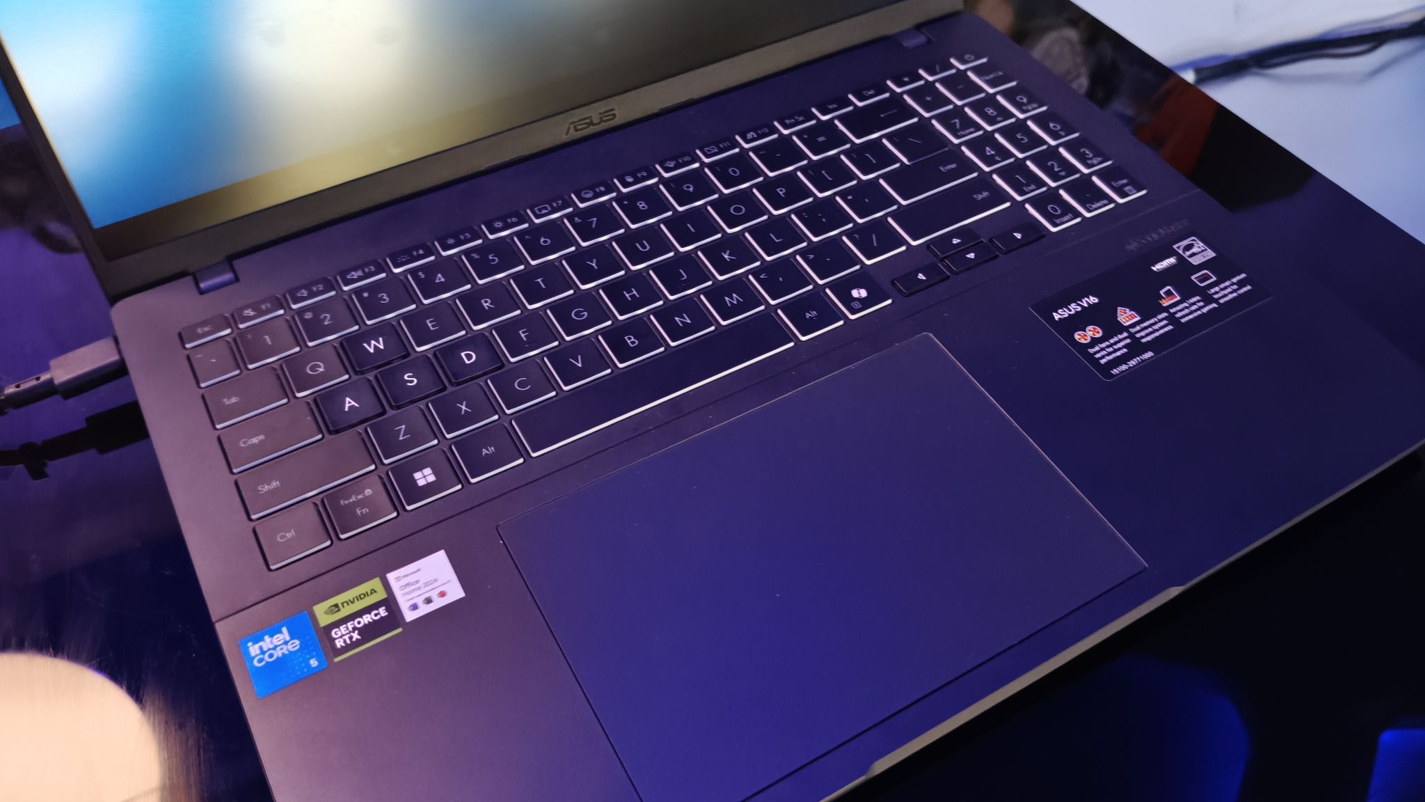 asus gaming k16 v16